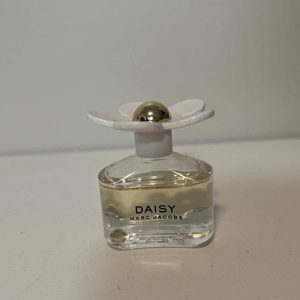 Daisy by Marc Jacobs perfume